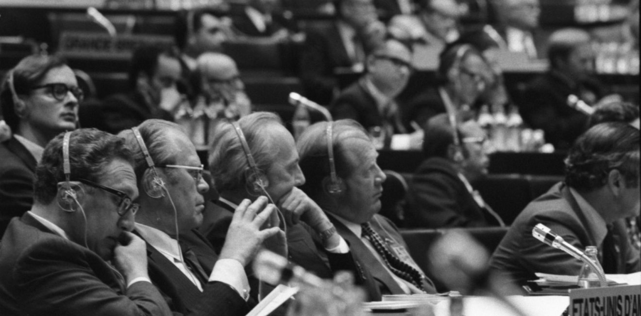 ford kissinger and US delegation at Helsinki Accords