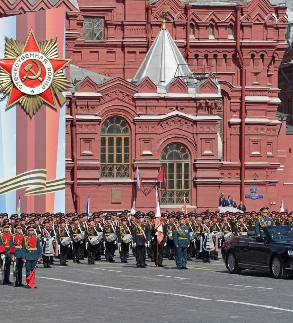 MOSCOW, RUSSIA - MAY 07, 2019: Rehearsal of the Victory Day celebration (WWII). Army General Oleg Salyukov preparing to travel before the formation of soldiers on the car Aurus