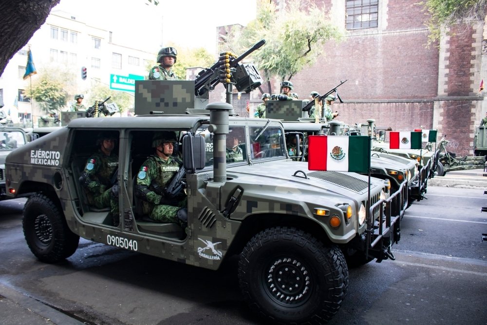 Ejército mexicano en el desfile militar en la Ciudad de México, 16 de septiembre de 2022